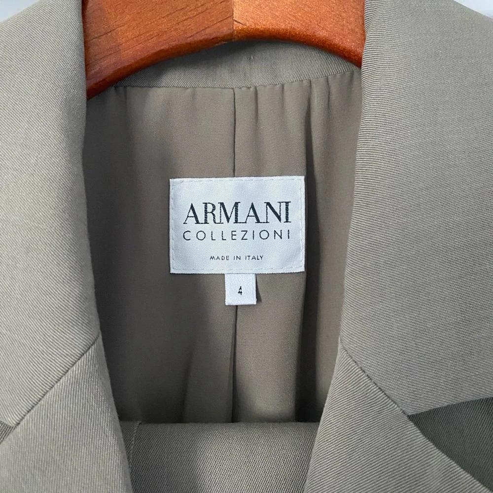 Womens Armani Collezioni pant suit. Size 4 - Picture 5 of 5